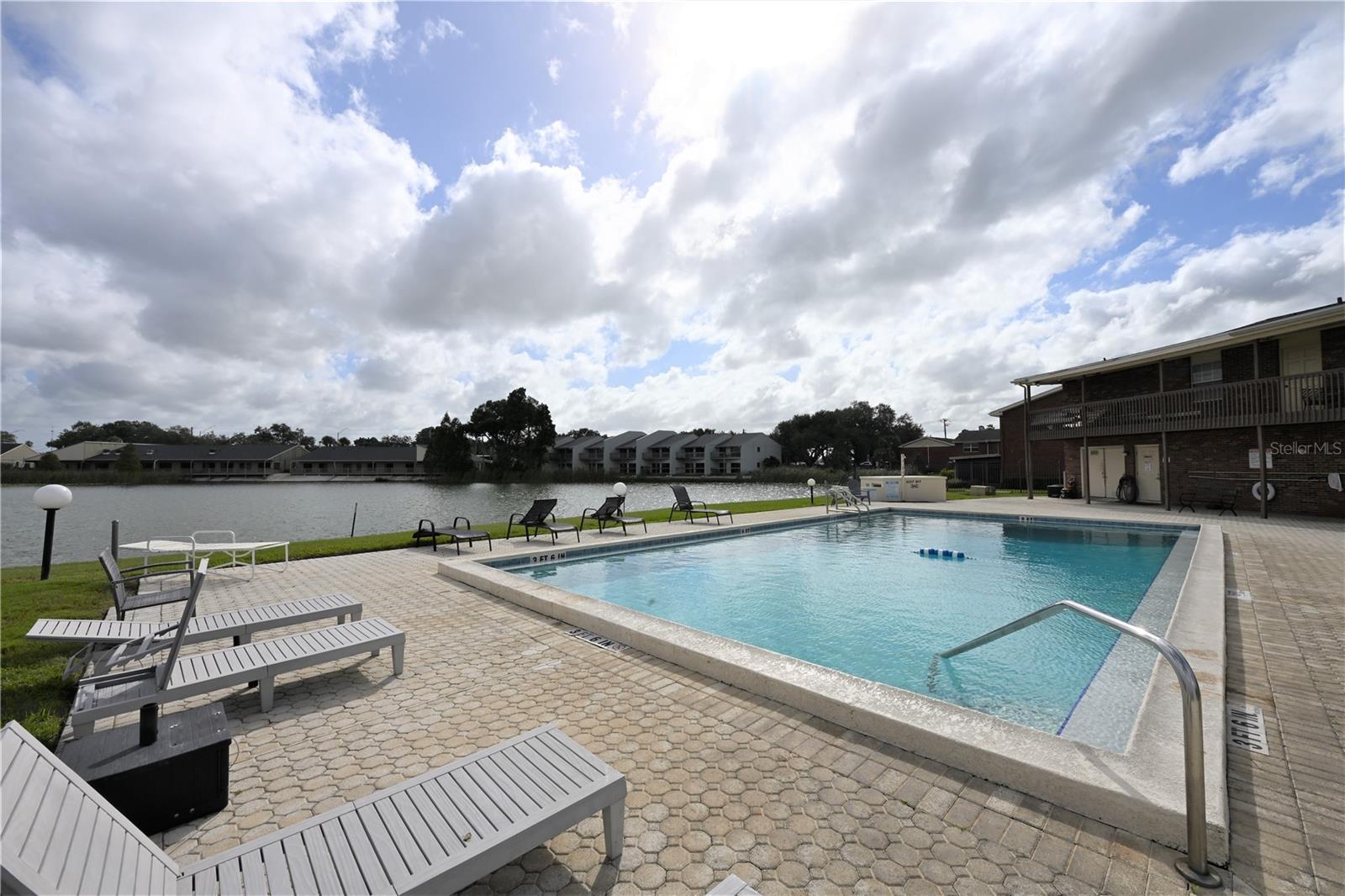 1920 E EDGEWOOD DRIVE, #R3, Lakeland, FL 33803