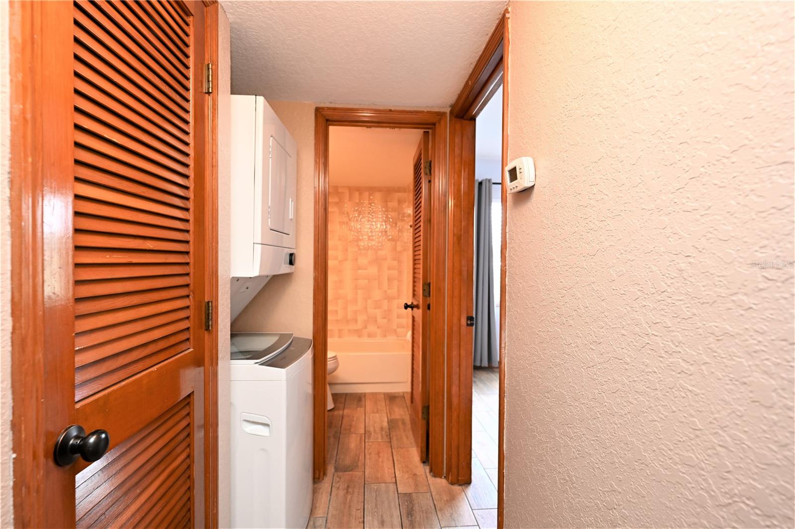 1920 E EDGEWOOD DRIVE, #R3, Lakeland, FL 33803