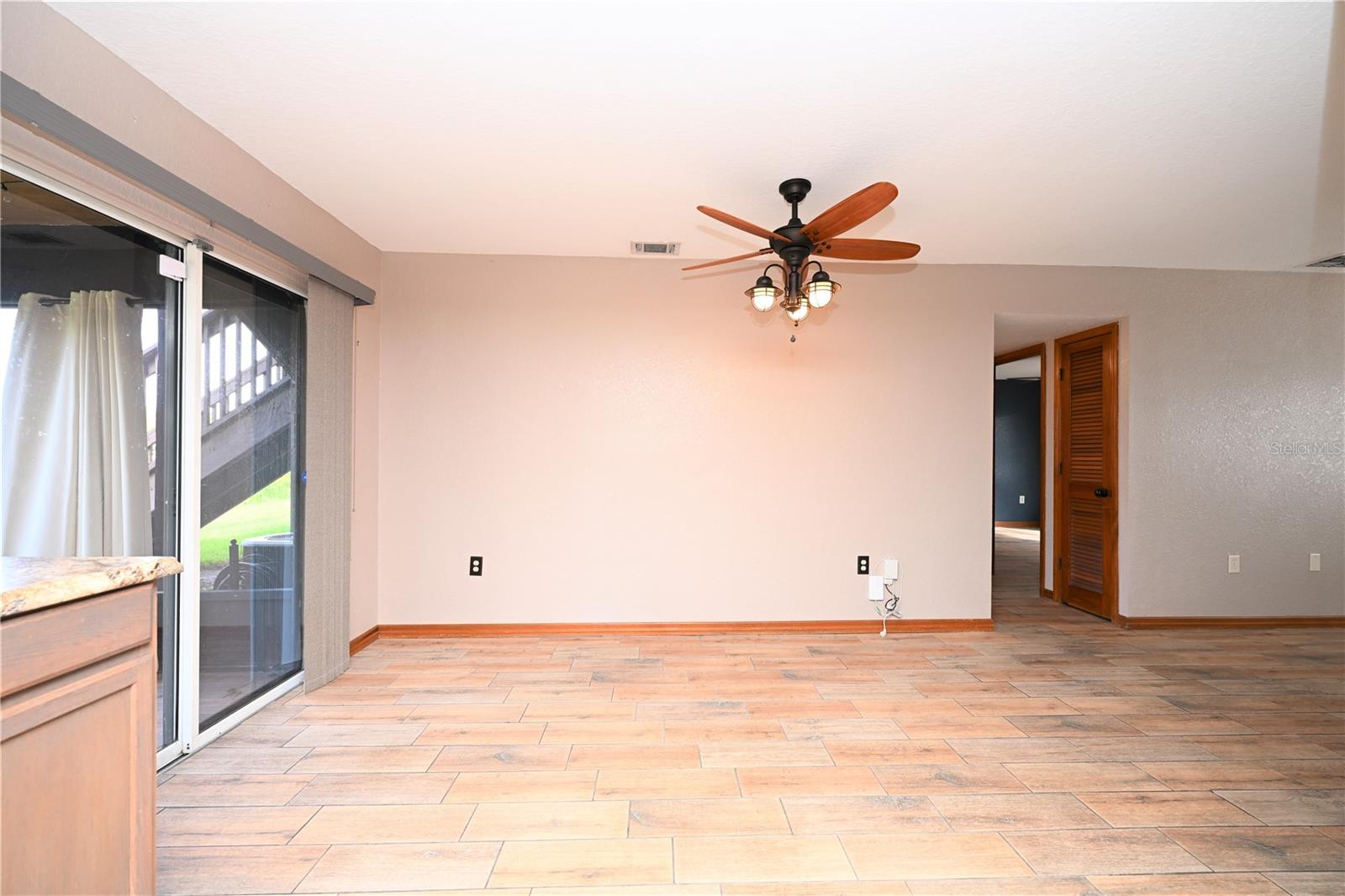 1920 E EDGEWOOD DRIVE, #R3, Lakeland, FL 33803