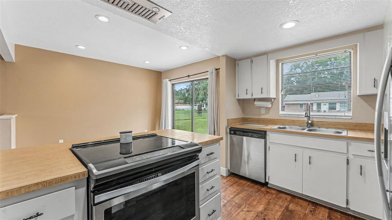 244 JENNY WAY, Lakeland, FL 33809 244 JENNY WAY, Lakeland, FL 33809