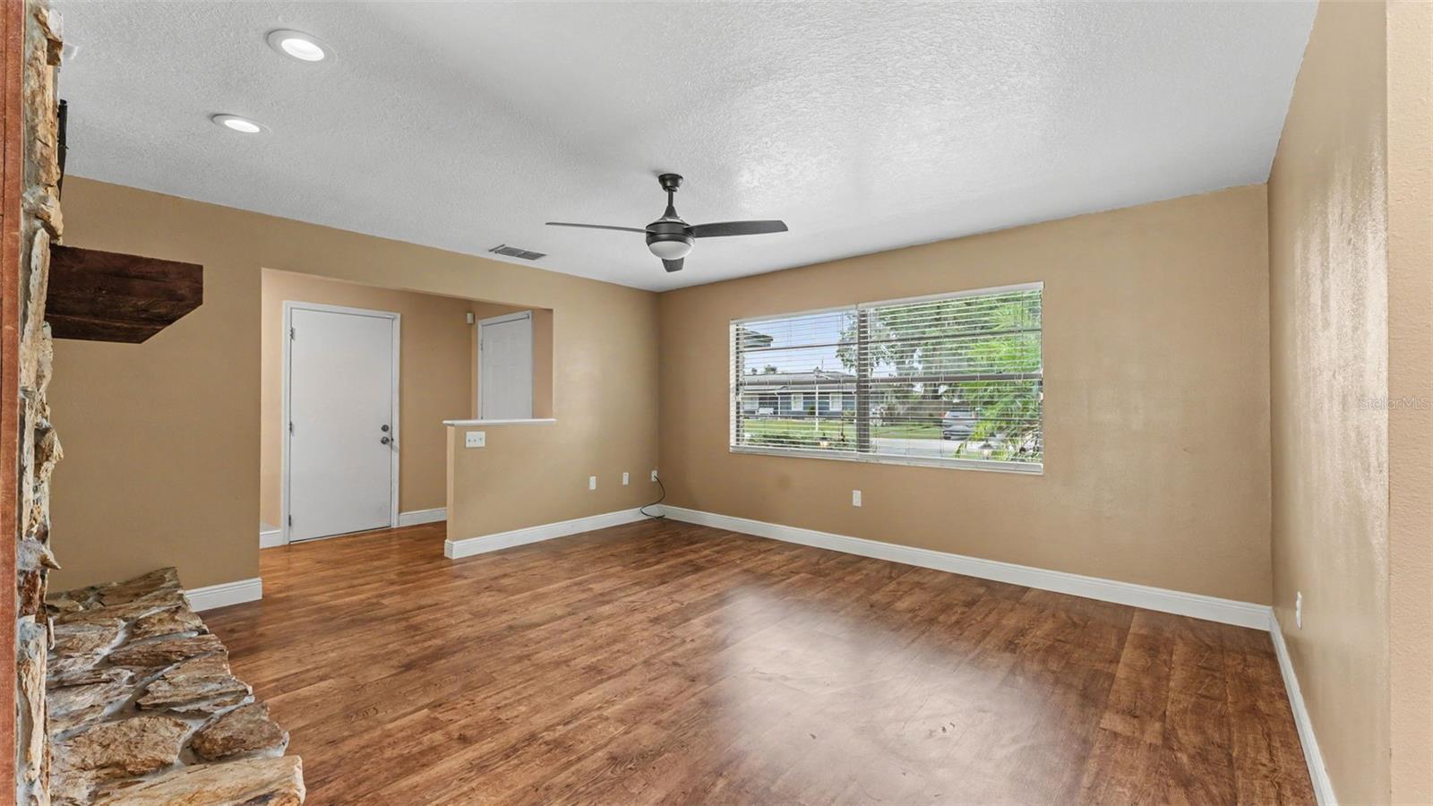 244 JENNY WAY, Lakeland, FL 33809 244 JENNY WAY, Lakeland, FL 33809