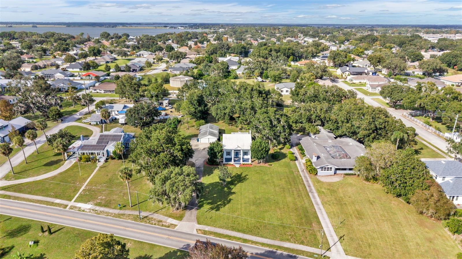 1542 LAKE ARIANA BOULEVARD, Auburndale, FL 33823