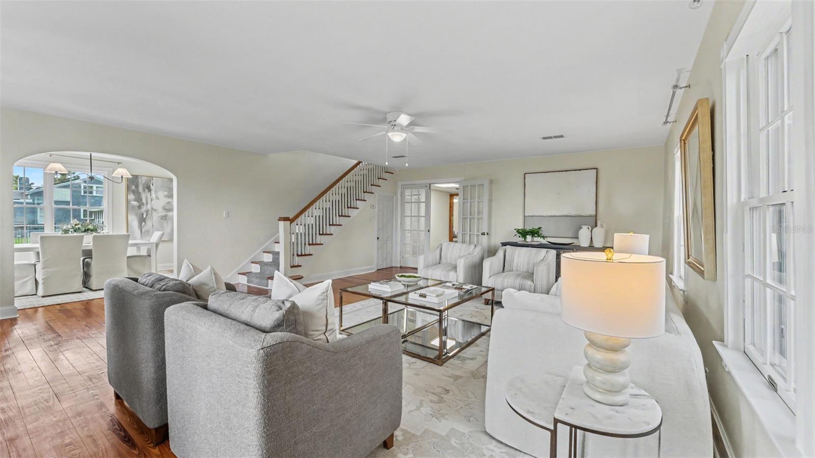 1542 LAKE ARIANA BOULEVARD, Auburndale, FL 33823