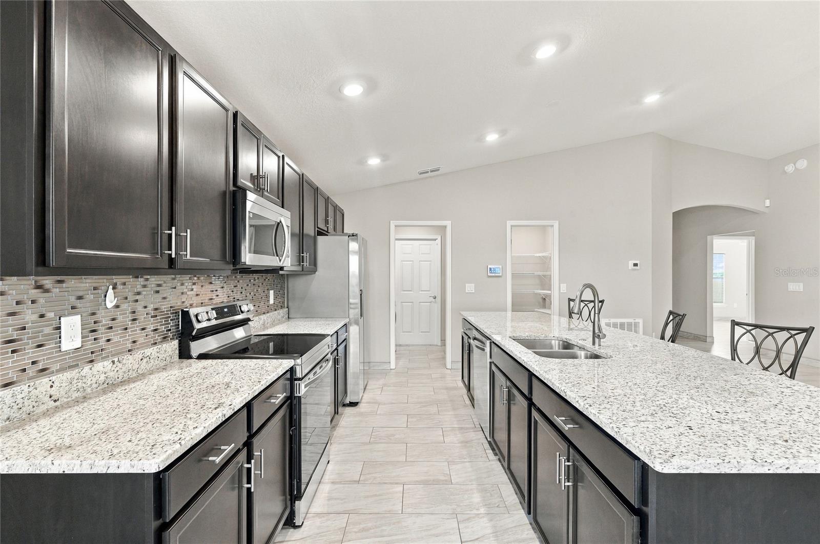 1036 ARUBA AVENUE, Mulberry, FL 33860