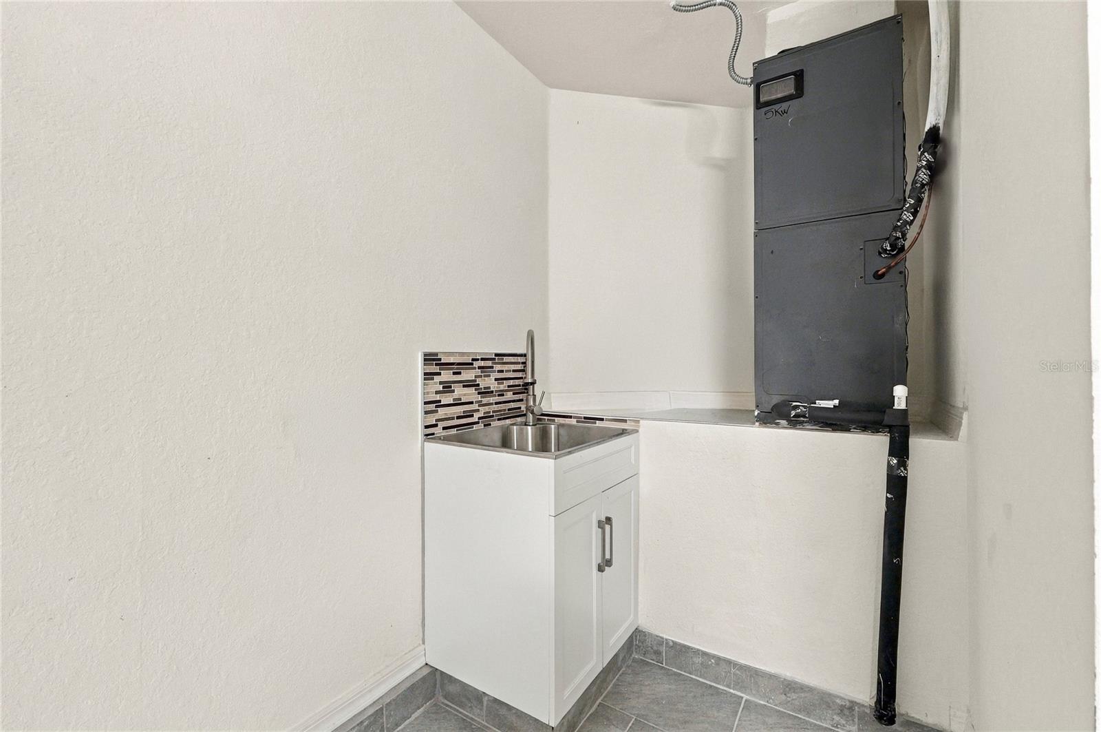 1036 ARUBA AVENUE, Mulberry, FL 33860
