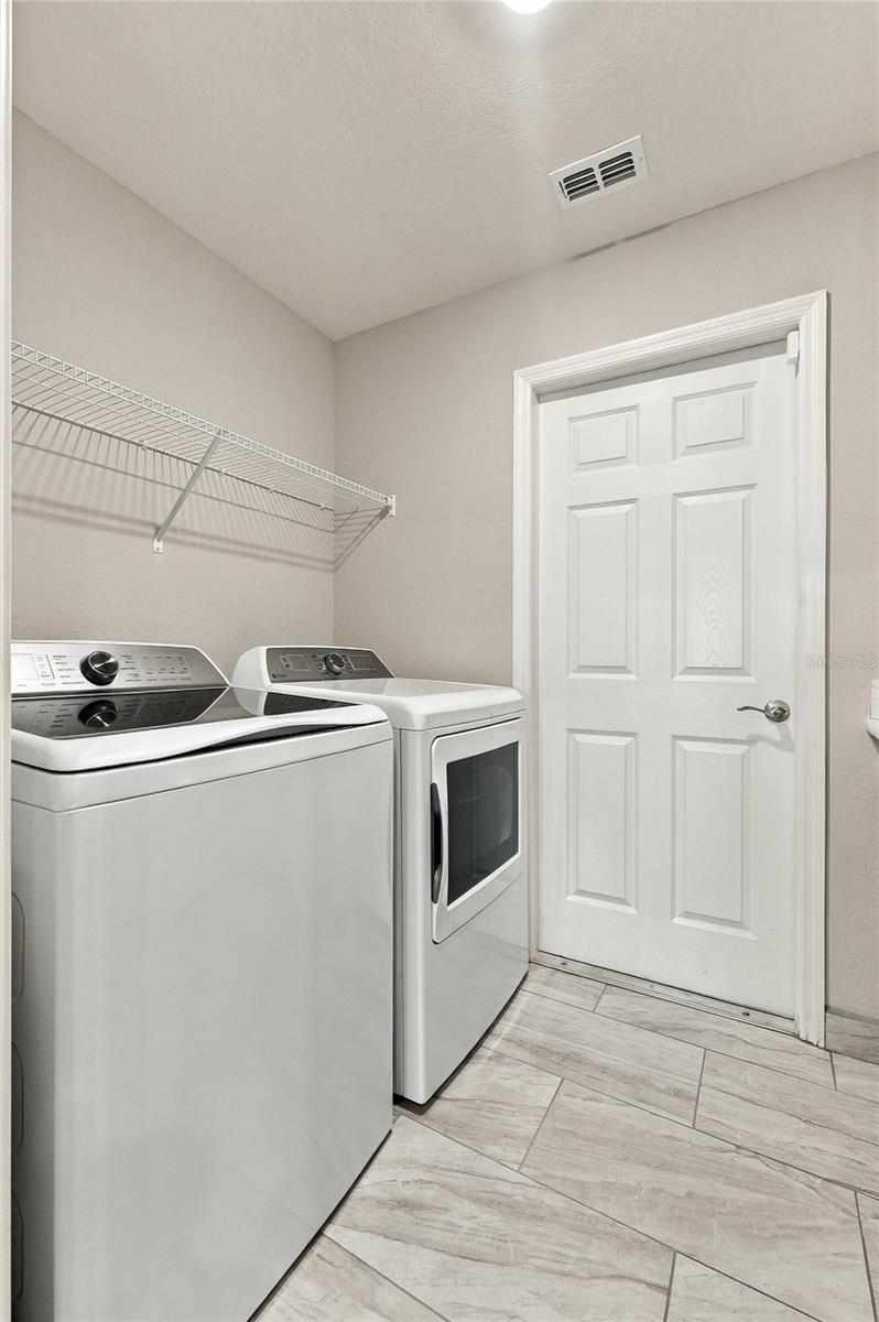 1036 ARUBA AVENUE, Mulberry, FL 33860