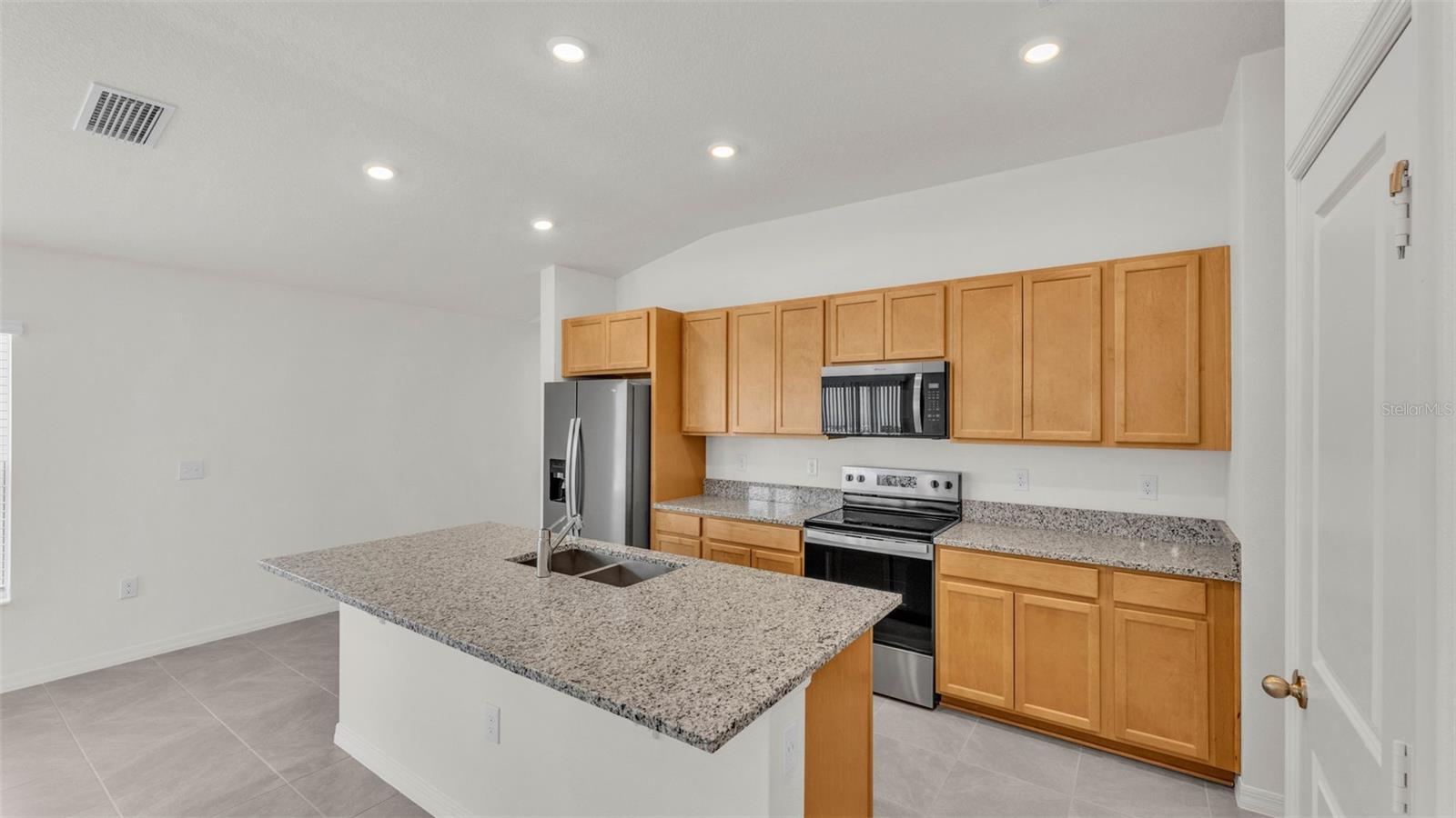 219 ASH WAY, Auburndale, FL 33823