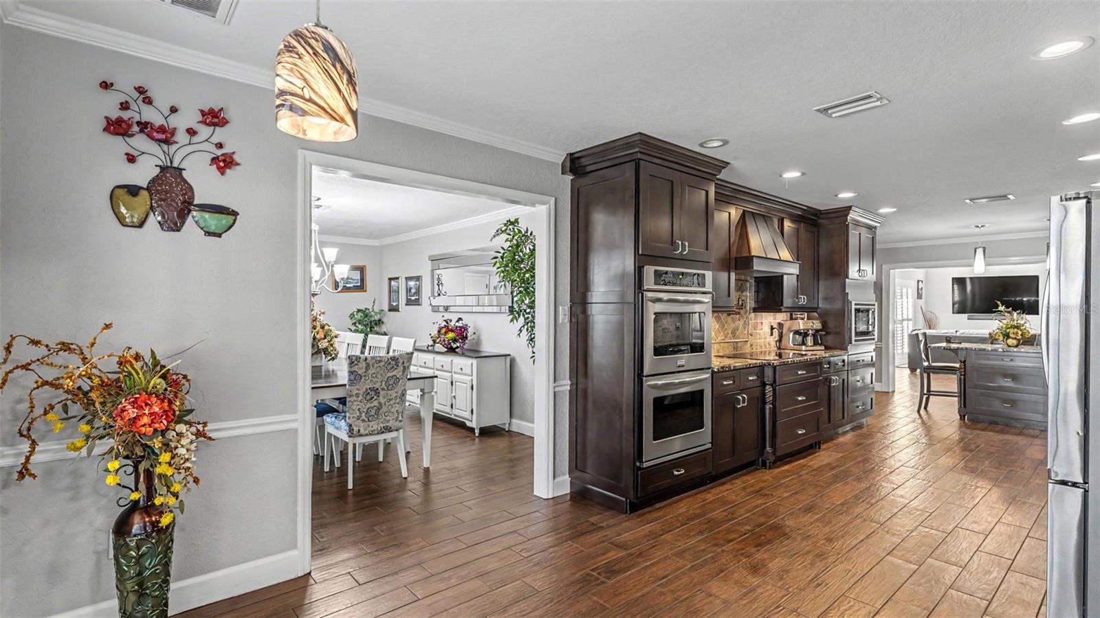 2050 LAKE ARIANA BOULEVARD, Auburndale, FL 33823