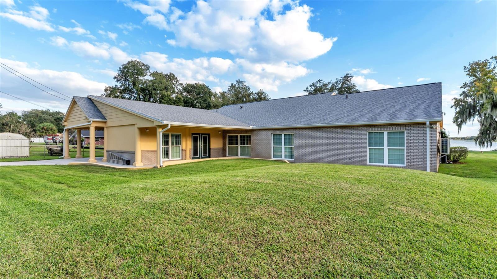 2050 LAKE ARIANA BOULEVARD, Auburndale, FL 33823