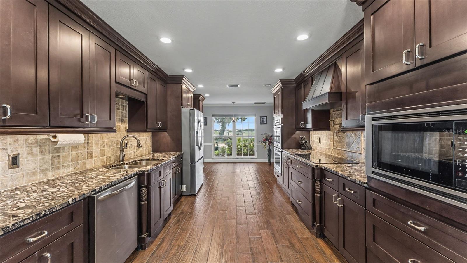 2050 LAKE ARIANA BOULEVARD, Auburndale, FL 33823
