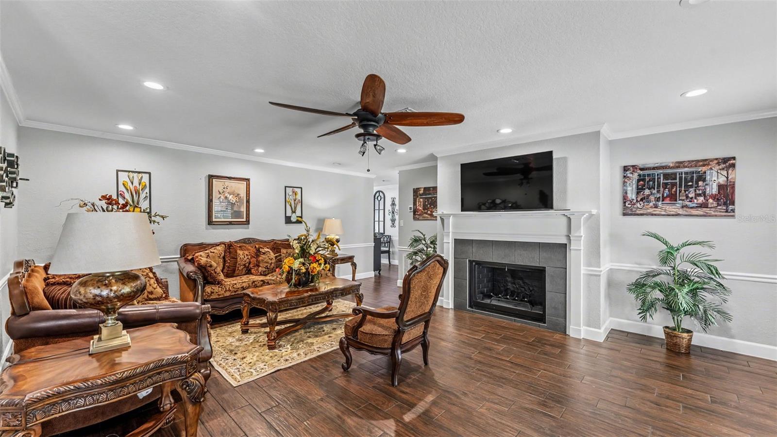 2050 LAKE ARIANA BOULEVARD, Auburndale, FL 33823