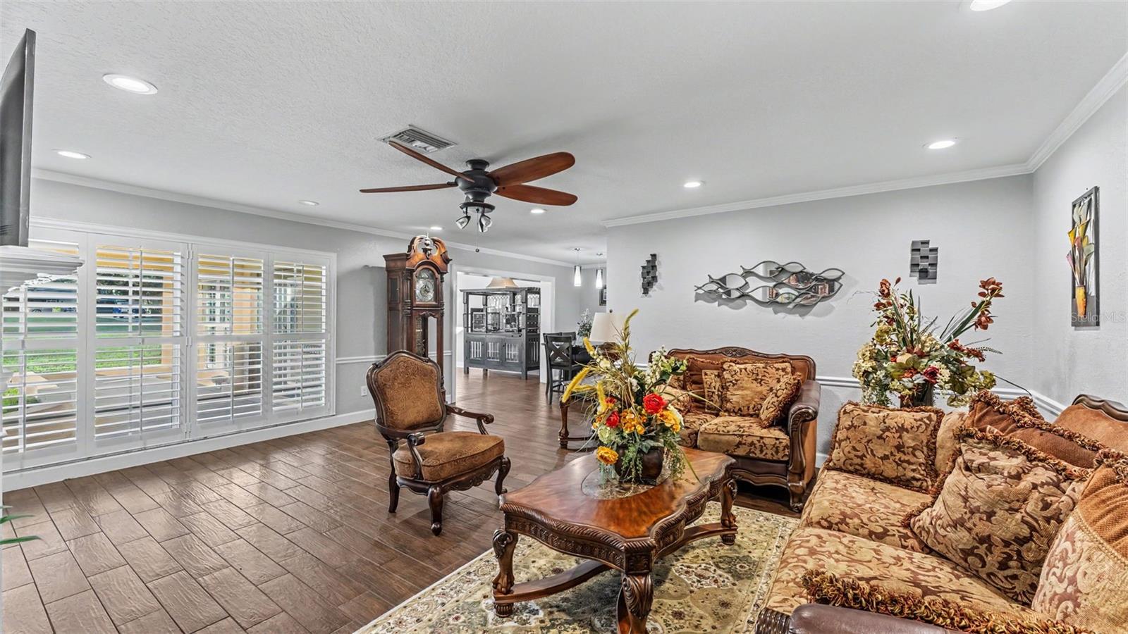 2050 LAKE ARIANA BOULEVARD, Auburndale, FL 33823