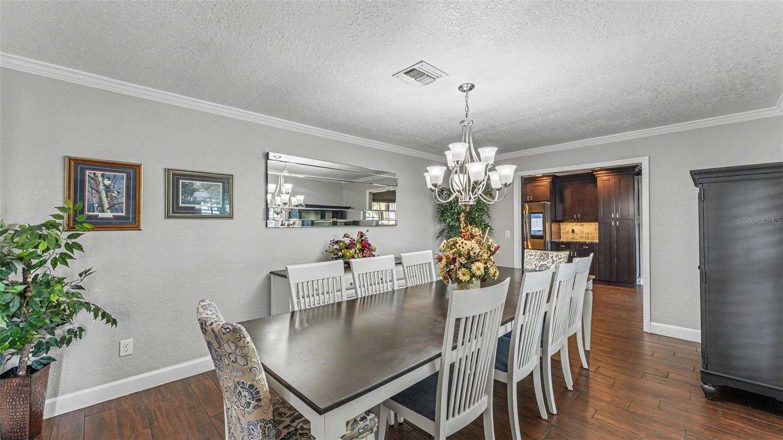 2050 LAKE ARIANA BOULEVARD, Auburndale, FL 33823 2050 LAKE ARIANA BOULEVARD, Auburndale, FL 33823