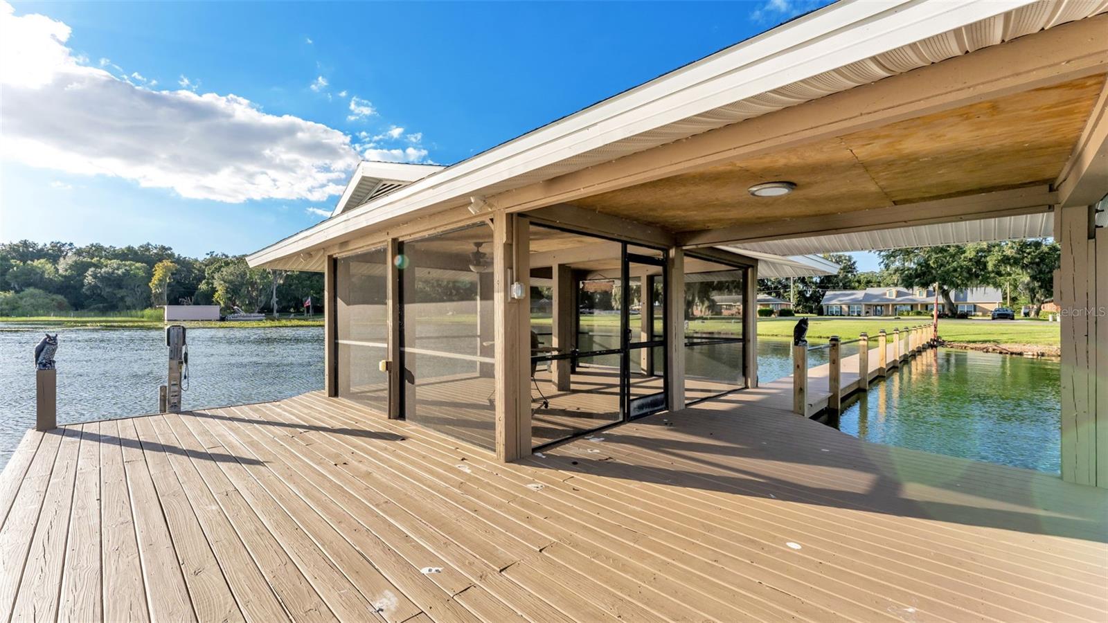 2050 LAKE ARIANA BOULEVARD, Auburndale, FL 33823