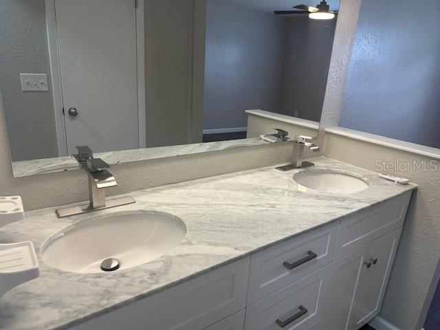 5910 DOE CIRCLE W, Lakeland, FL 33809