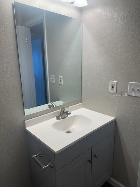 5910 DOE CIRCLE W, Lakeland, FL 33809