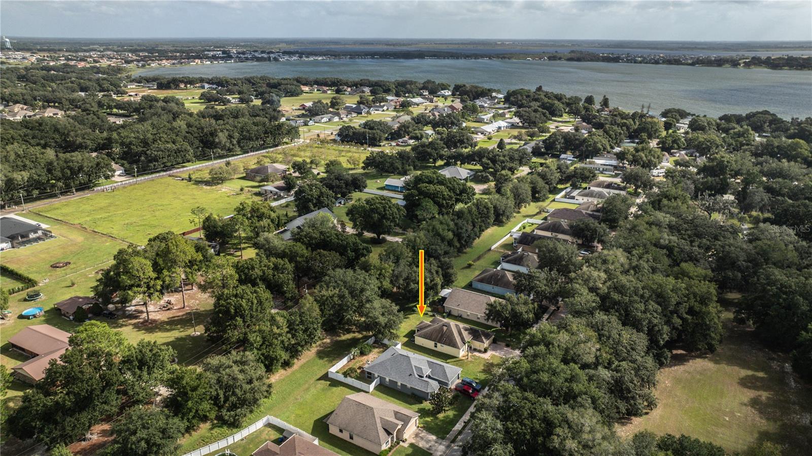 Aerial with arrow