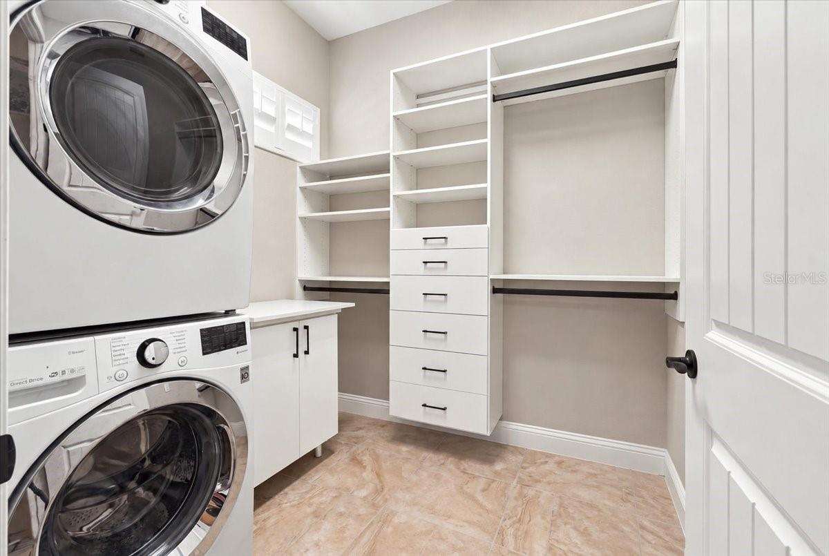 Primary Closet 2