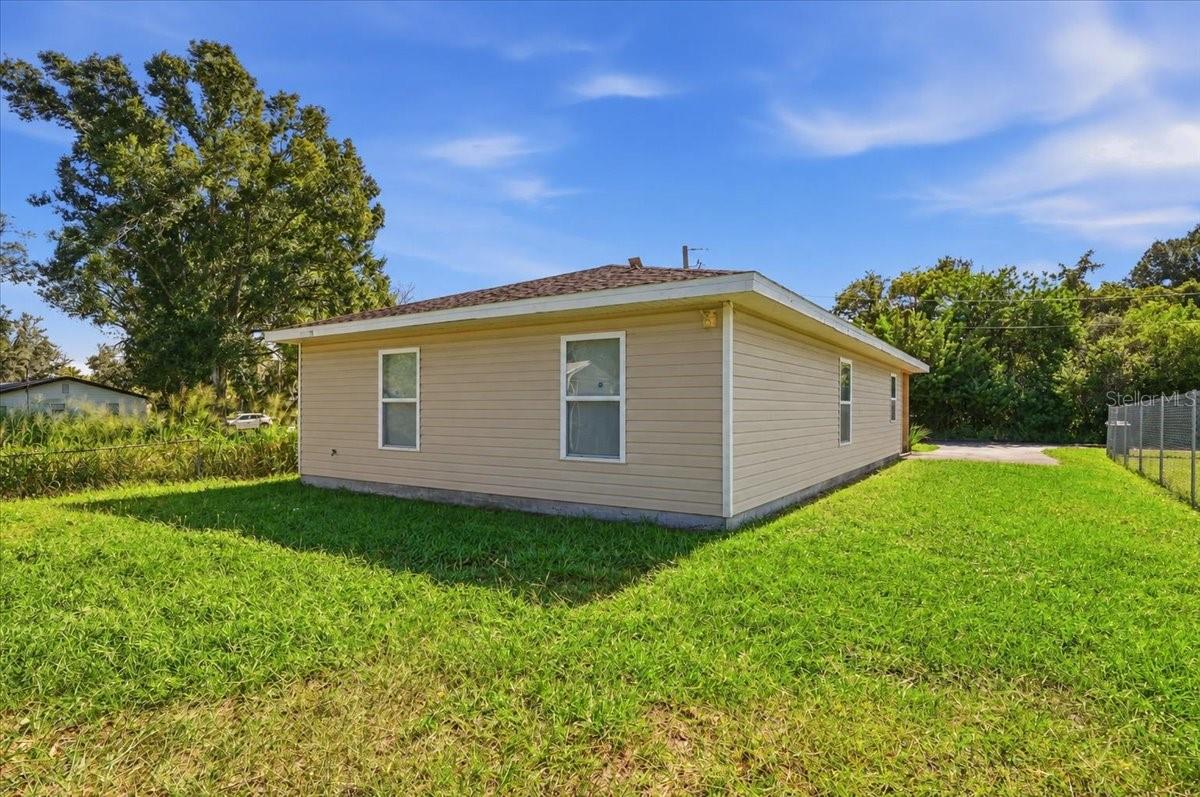 881 5TH STREET, Winter Haven, FL 33881