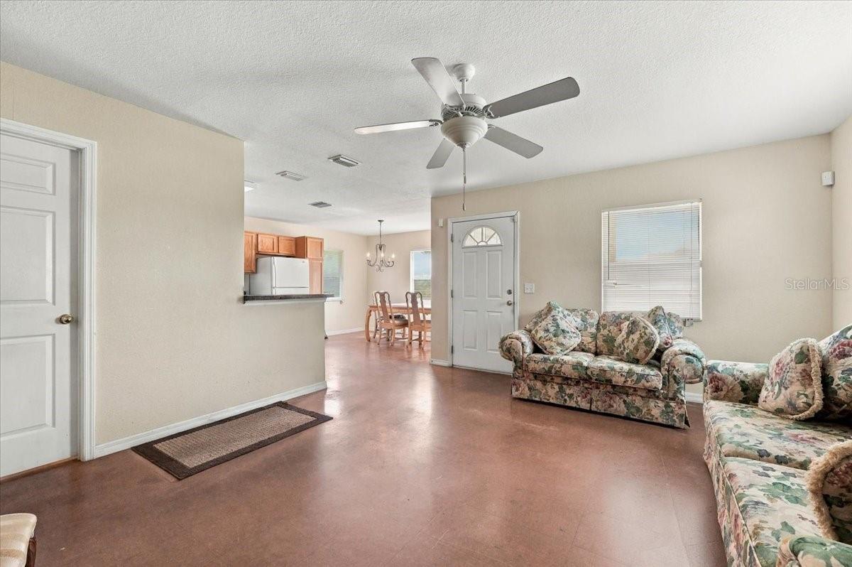 881 5TH STREET, Winter Haven, FL 33881
