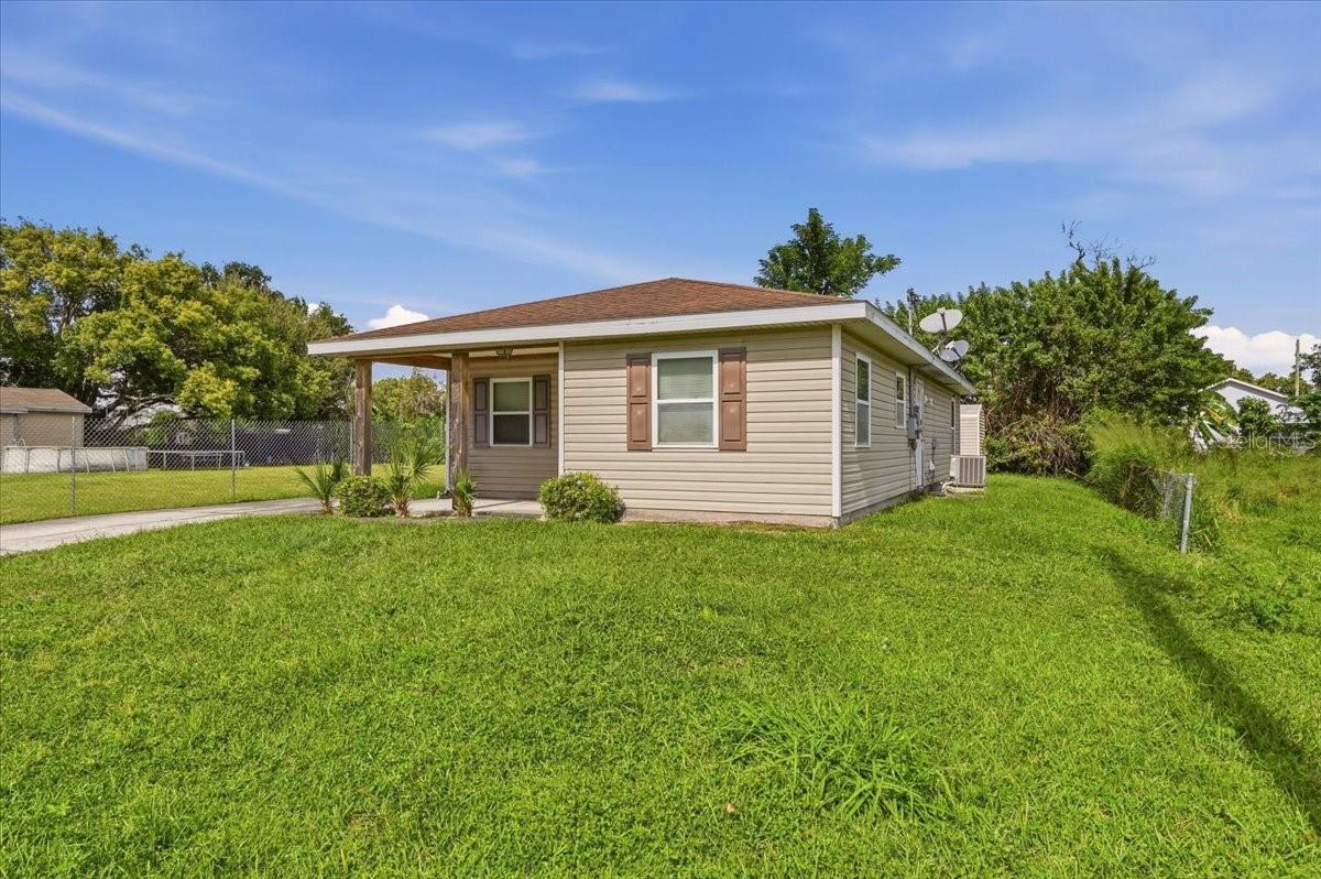 881 5TH STREET, Winter Haven, FL 33881