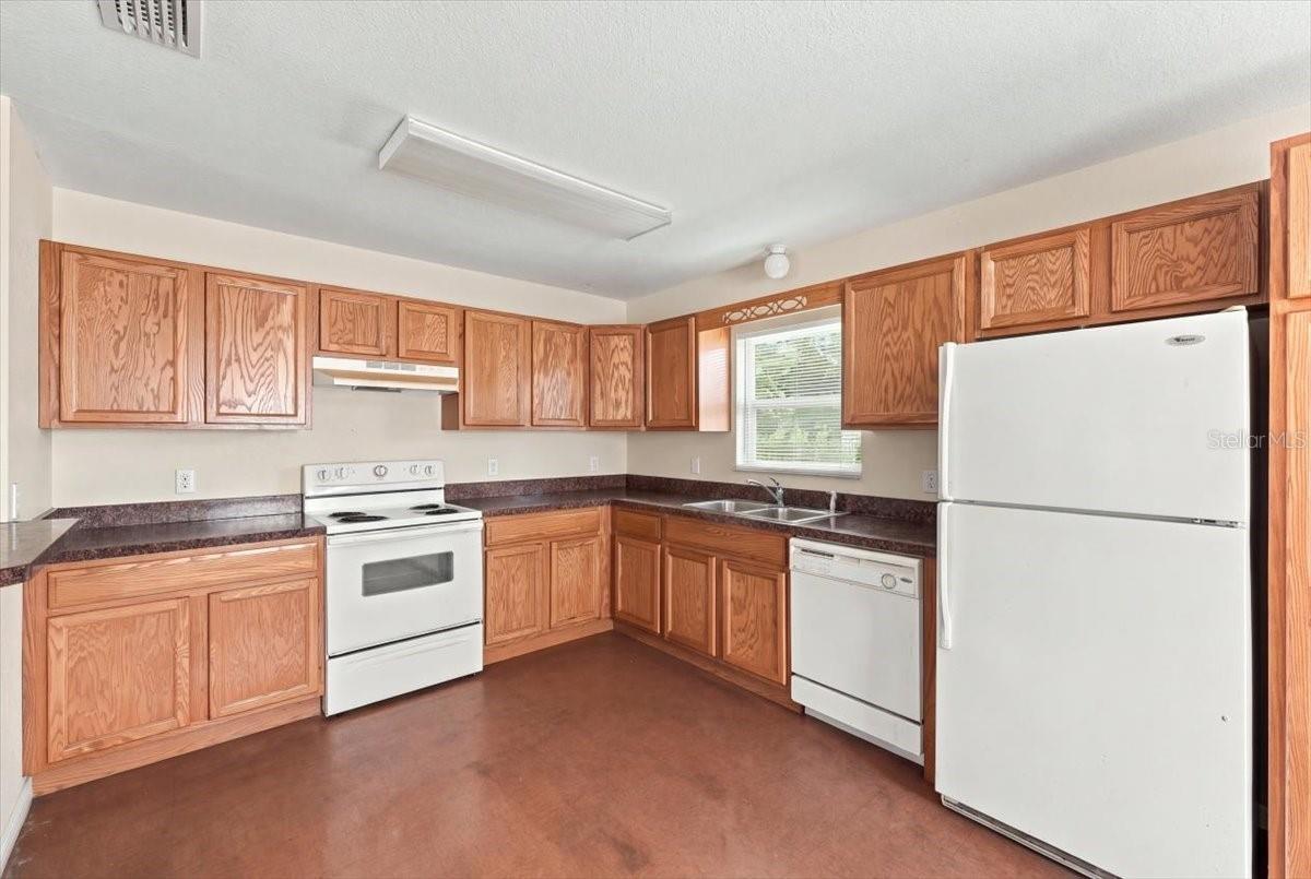 881 5TH STREET, Winter Haven, FL 33881
