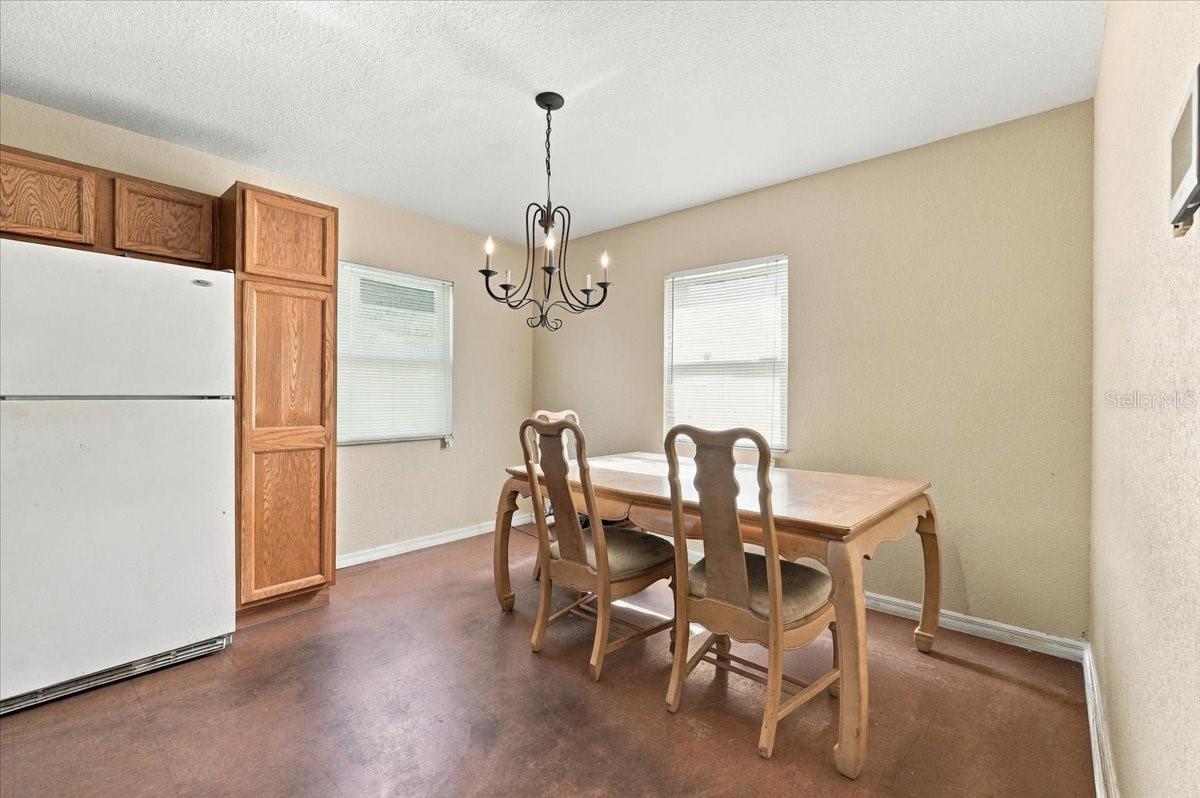 881 5TH STREET, Winter Haven, FL 33881