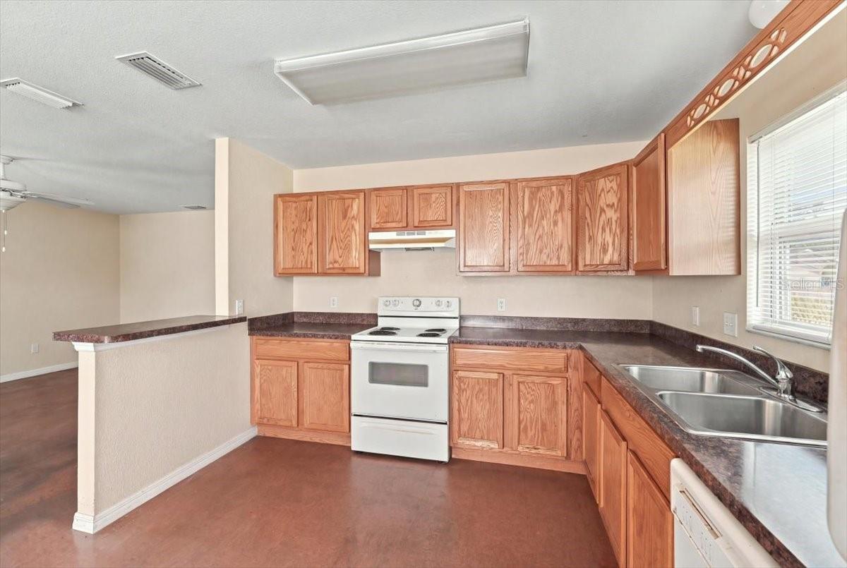881 5TH STREET, Winter Haven, FL 33881
