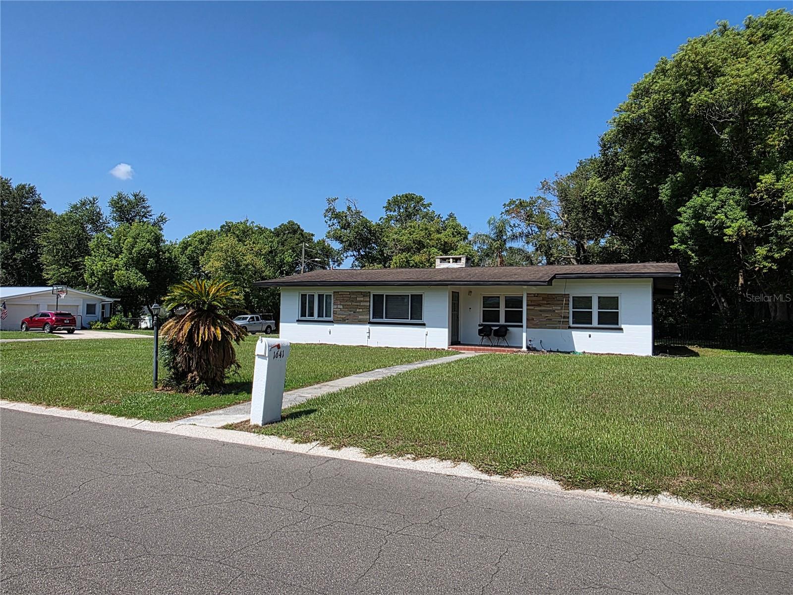 1641 MEADOWBROOK AVENUE, Lakeland, FL 33803 1641 MEADOWBROOK AVENUE, Lakeland, FL 33803