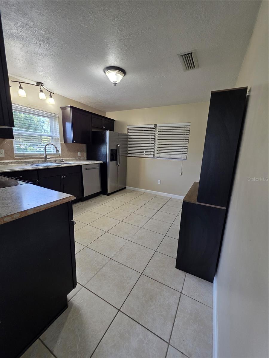 1641 MEADOWBROOK AVENUE, Lakeland, FL 33803