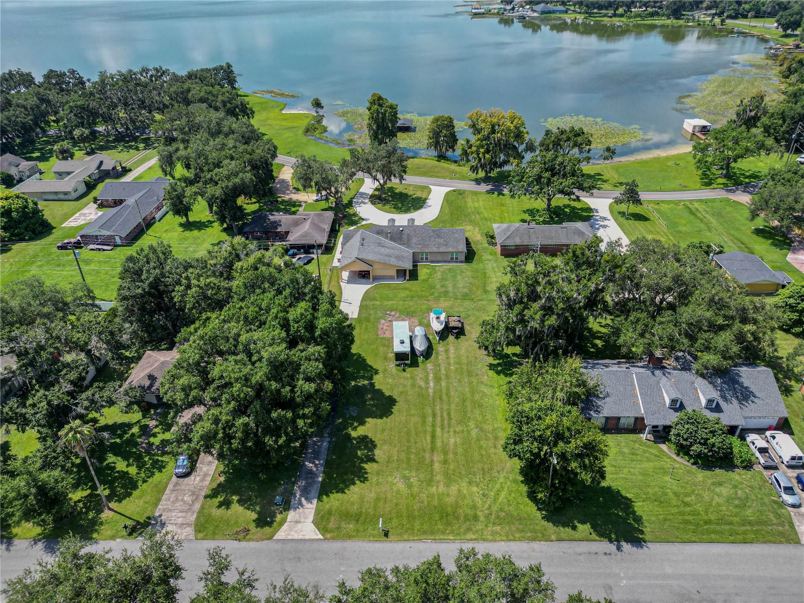 913 CRESTVIEW DRIVE, Auburndale, FL 33823 913 CRESTVIEW DRIVE, Auburndale, FL 33823