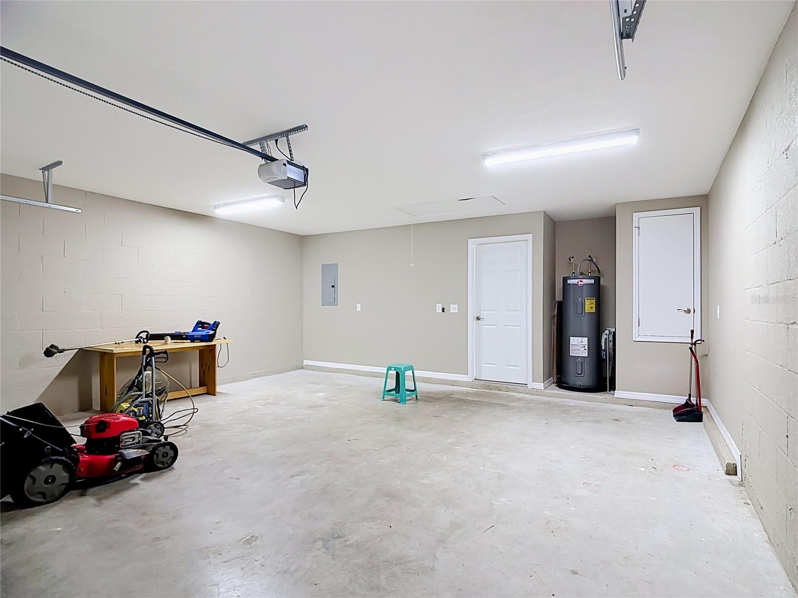 315 WALNUT ST, Auburndale, FL 33823