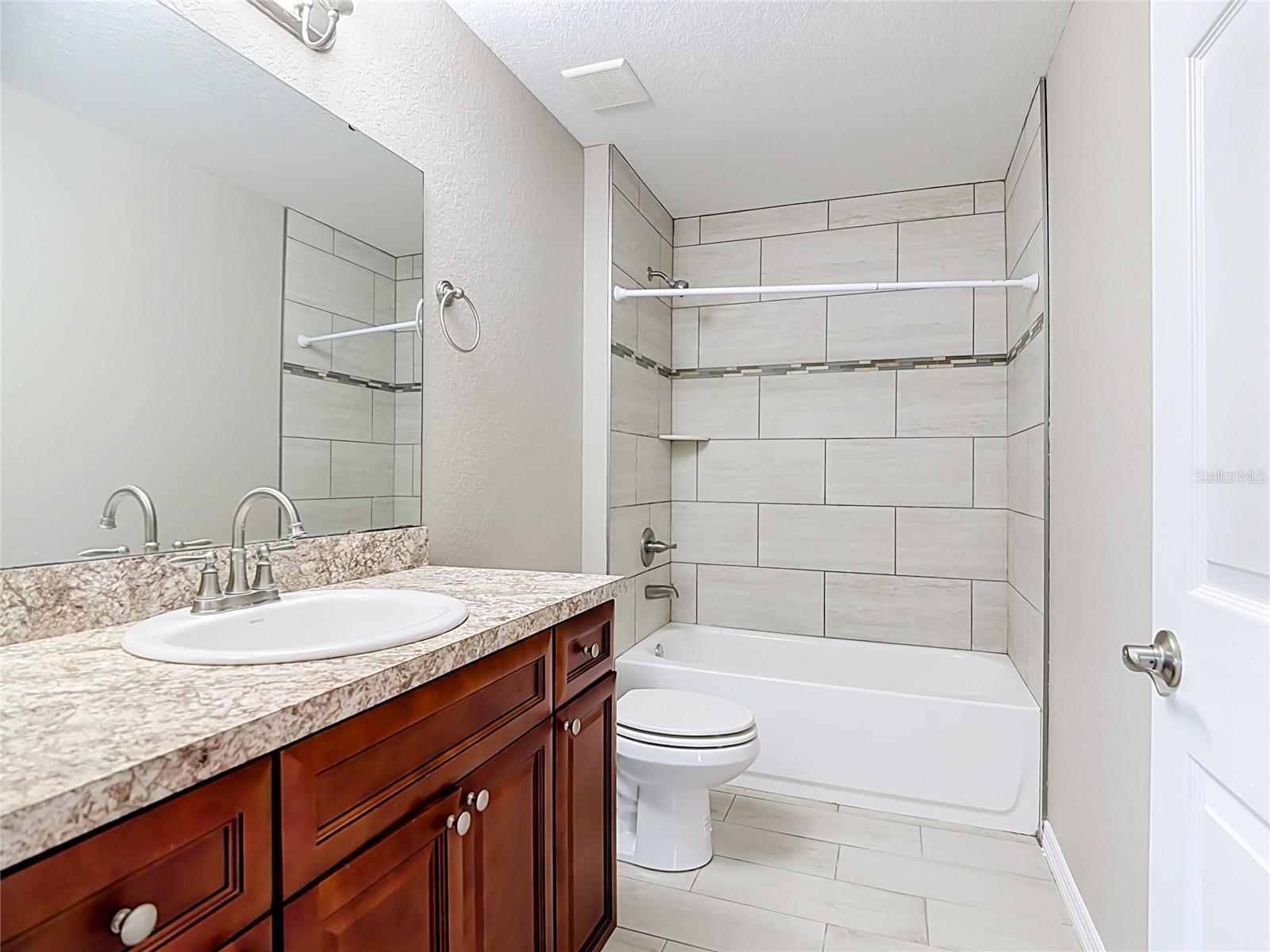 315 WALNUT ST, Auburndale, FL 33823