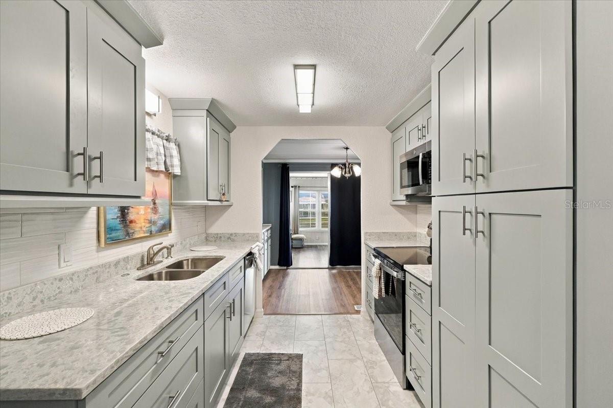 Beautifully remodeled kitchen