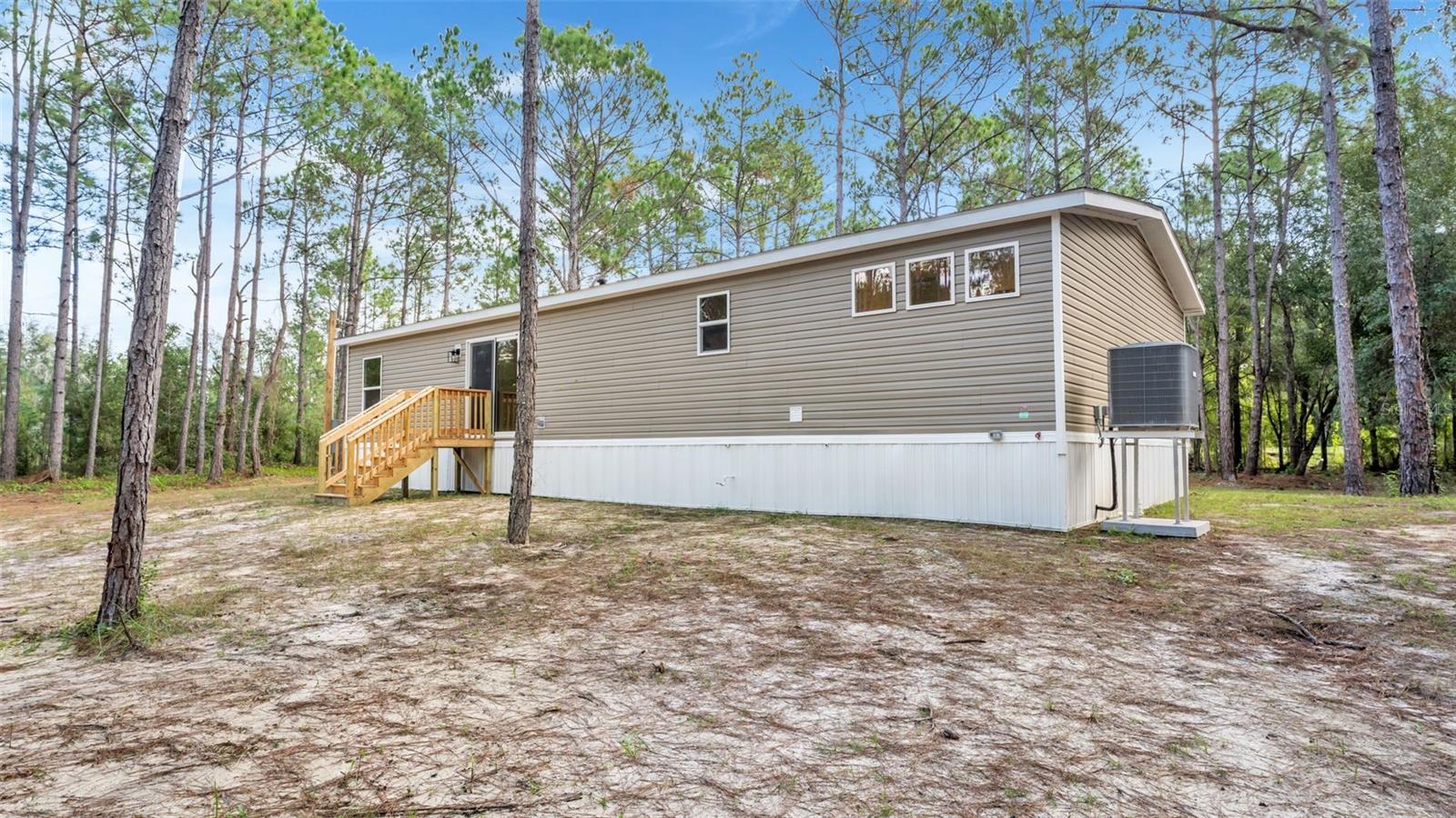 14960 COMMONWEALTH AVENUE N, Polk City, FL 33868