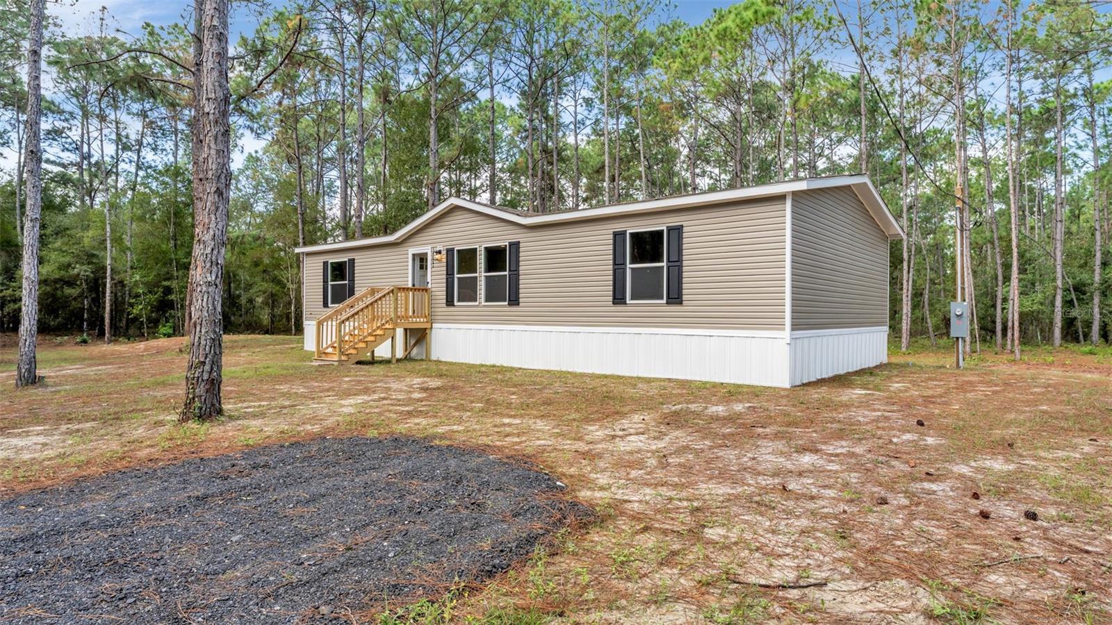 14960 COMMONWEALTH AVENUE N, Polk City, FL 33868