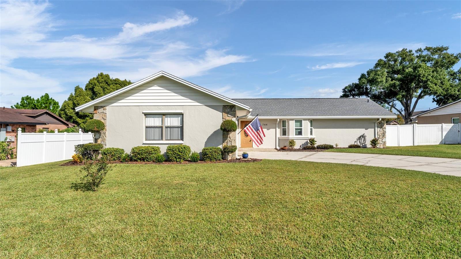 744 SCOTT LAKE VILLAGE N, Lakeland, FL 33813 744 SCOTT LAKE VILLAGE N, Lakeland, FL 33813