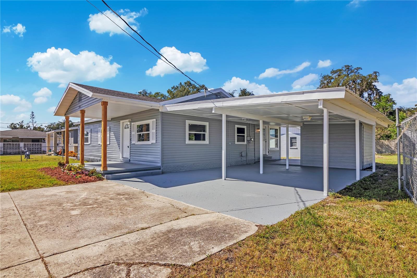 5926 CRAFTON DRIVE, Lakeland, FL 33809 5926 CRAFTON DRIVE, Lakeland, FL 33809