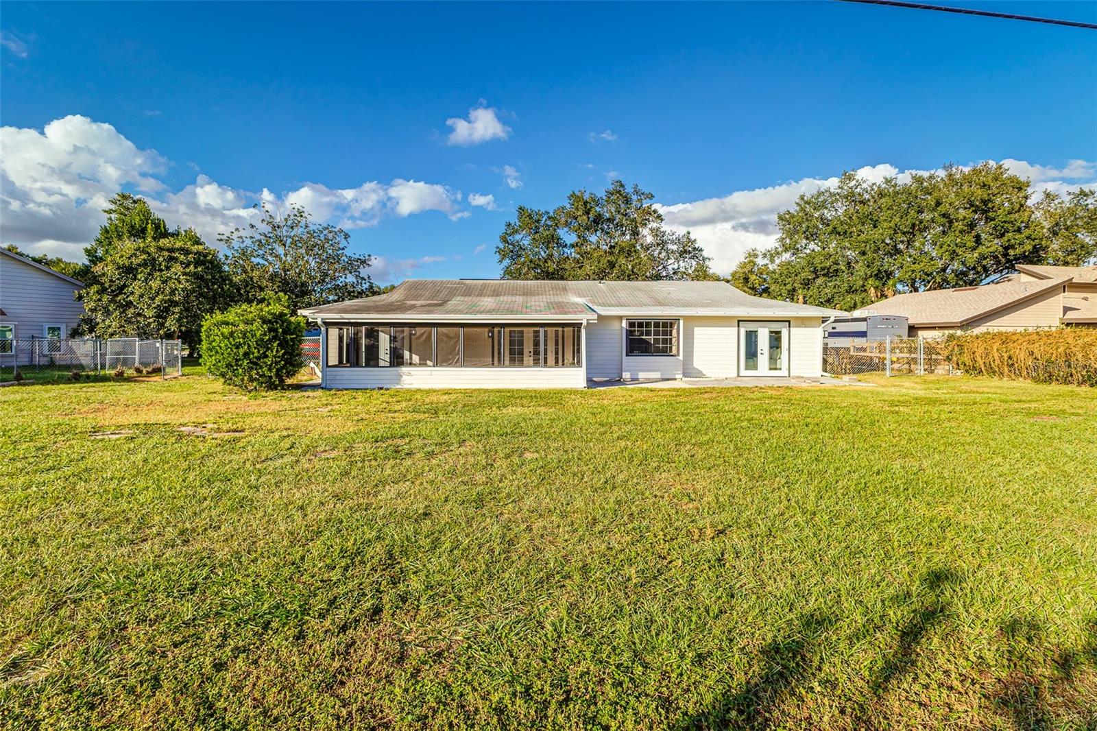 Large Fenced Yard