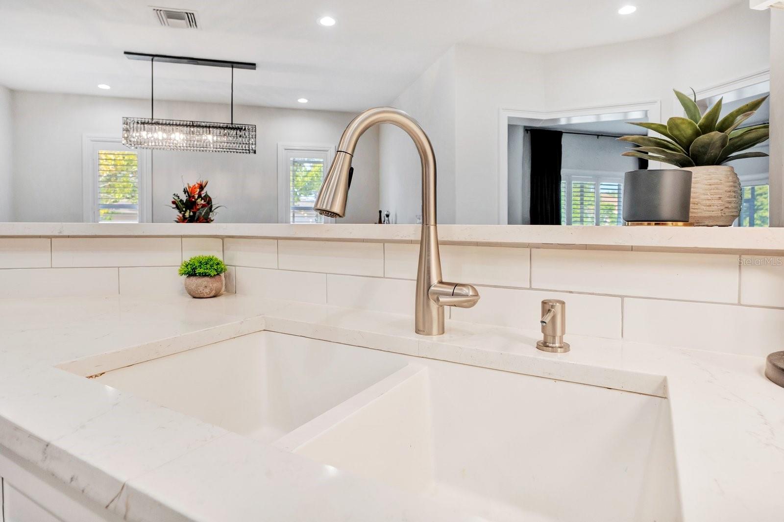 2859 MEDINAH CIRCLE, Lakeland, FL 33803
