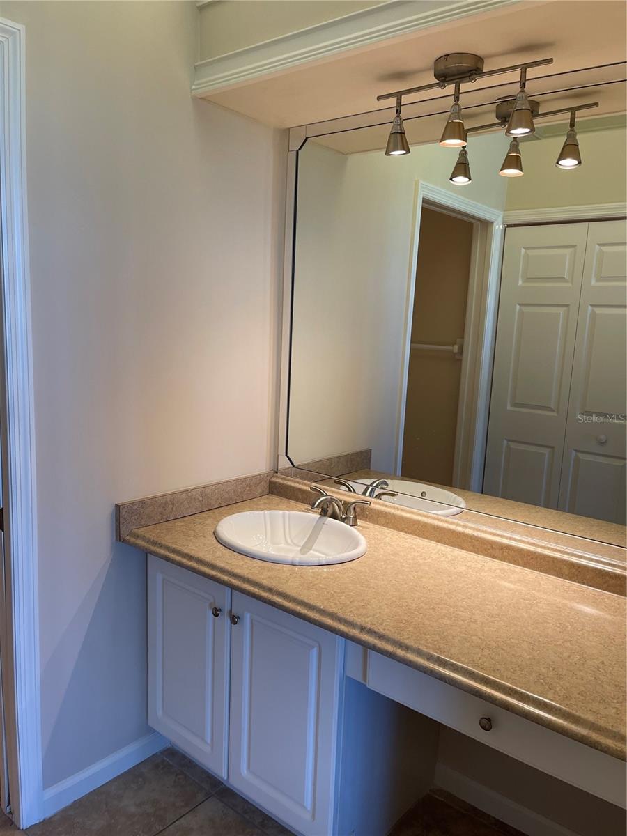 489 ENCLAVE PLACE, #31, Lakeland, FL 33803