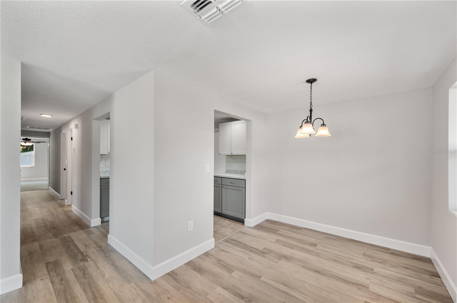 306 BASSEDENA CIRCLE N, Lakeland, FL 33805