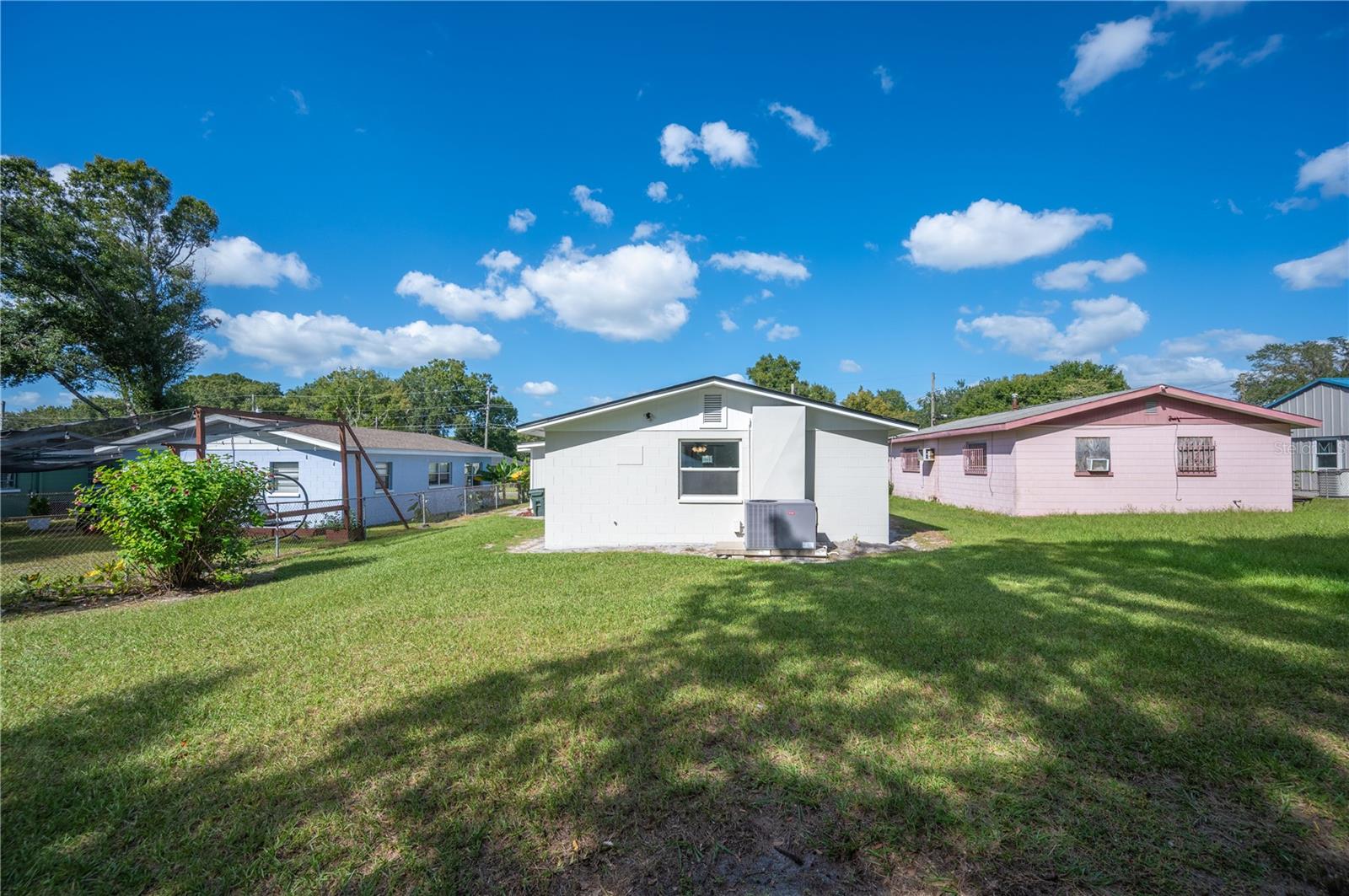 306 BASSEDENA CIRCLE N, Lakeland, FL 33805