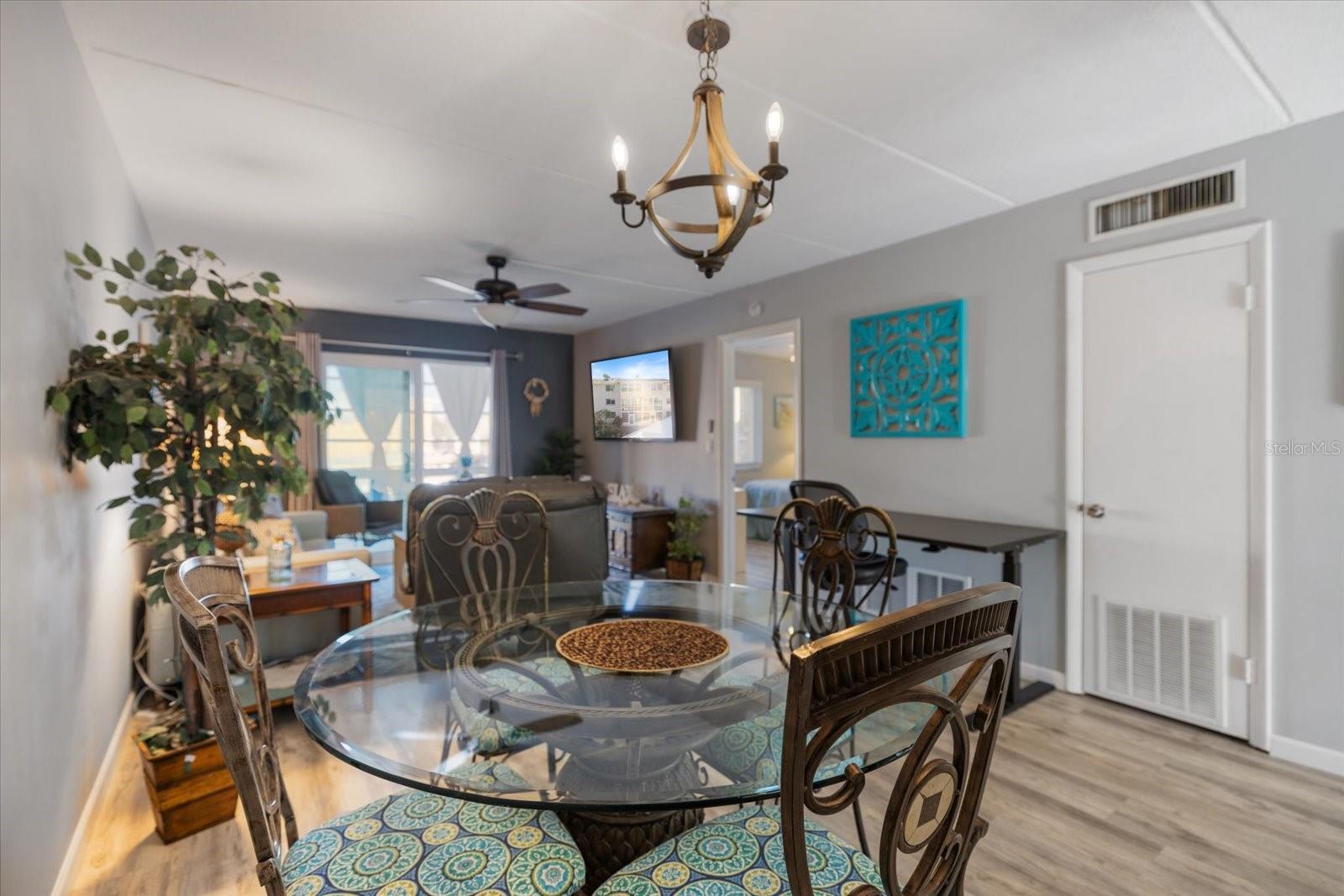 708 TAMIAMI TRAIL S, #209, Venice, FL 34285