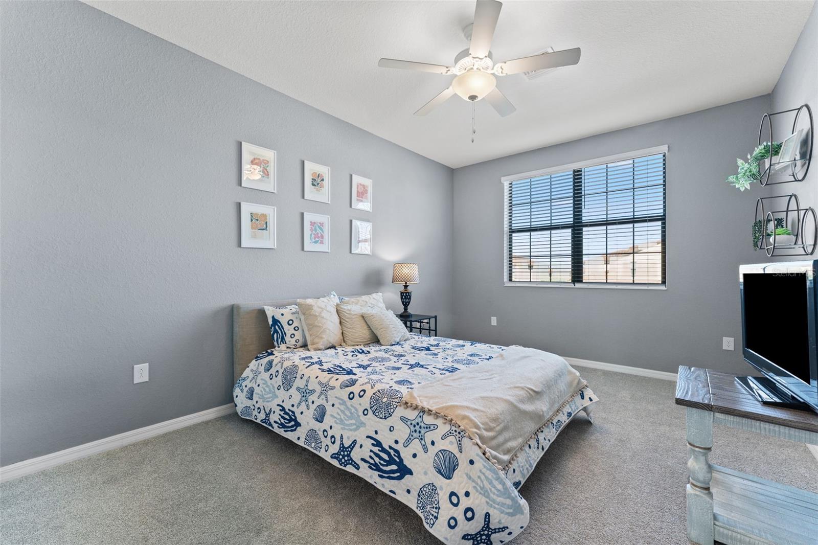 Guest bedroom 2
