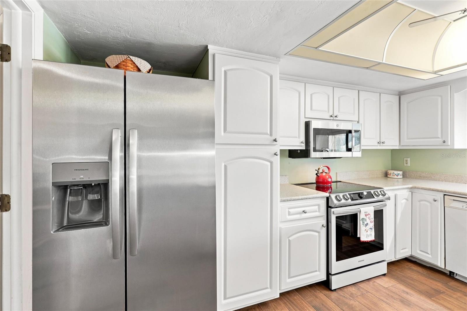 19989 PETRUCKA CIRCLE N, Lehigh Acres, FL 33936