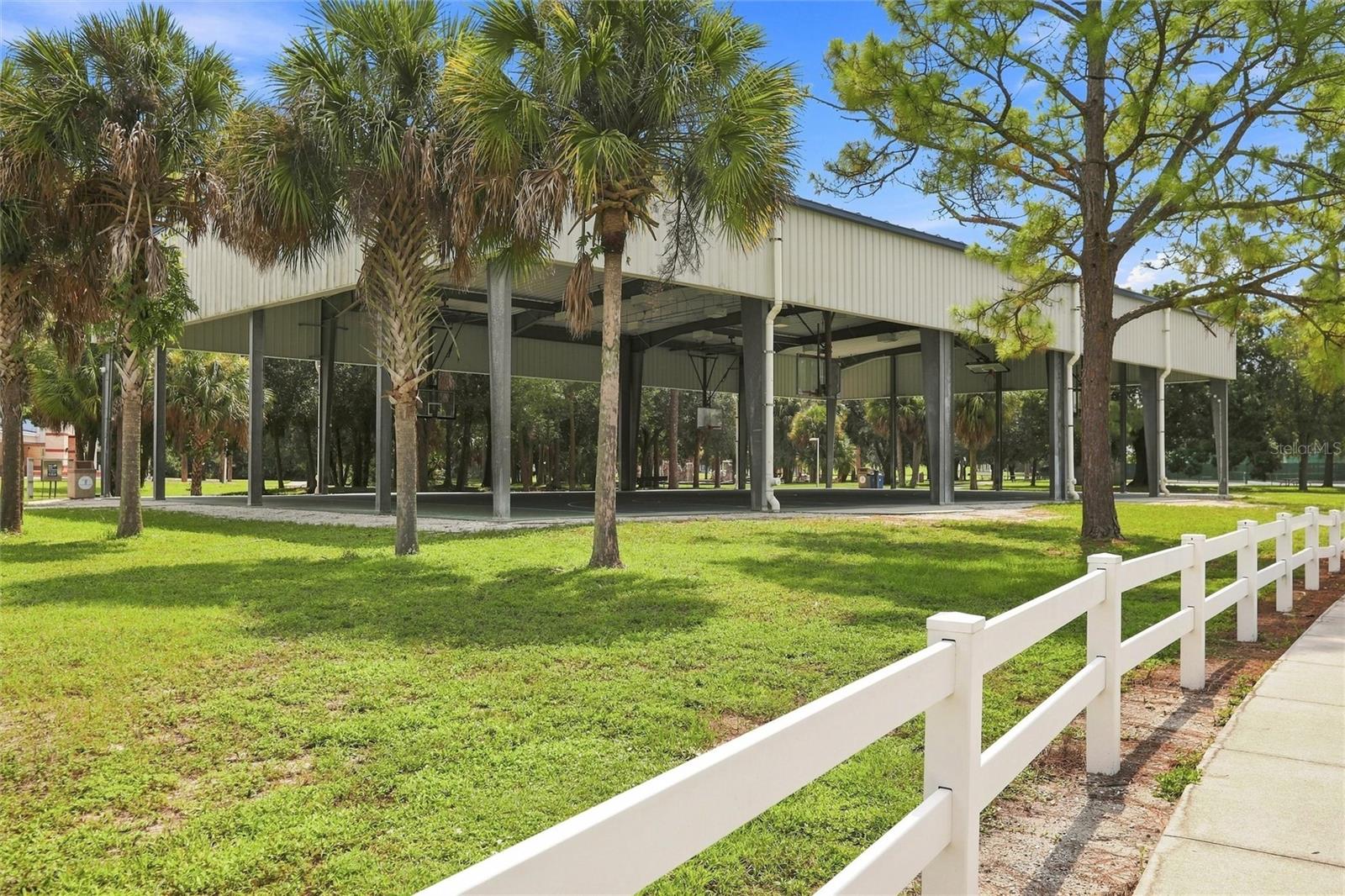 19989 PETRUCKA CIRCLE N, Lehigh Acres, FL 33936