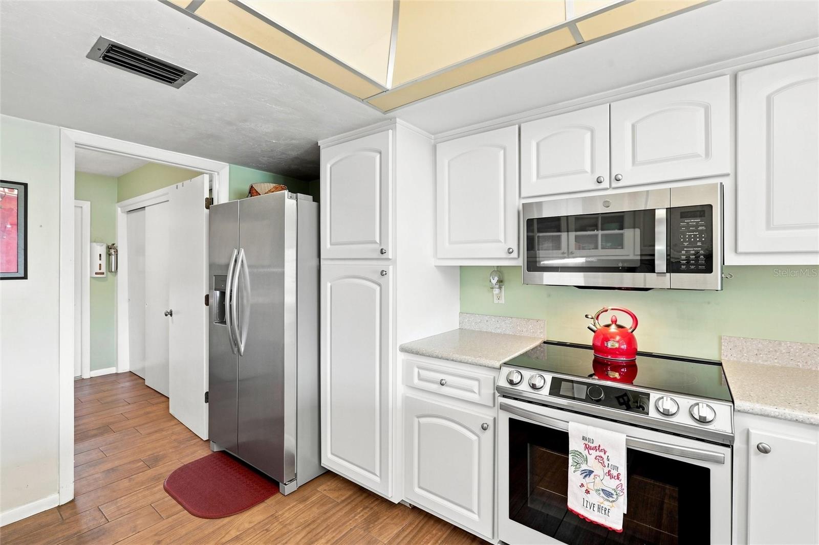 19989 PETRUCKA CIRCLE N, Lehigh Acres, FL 33936