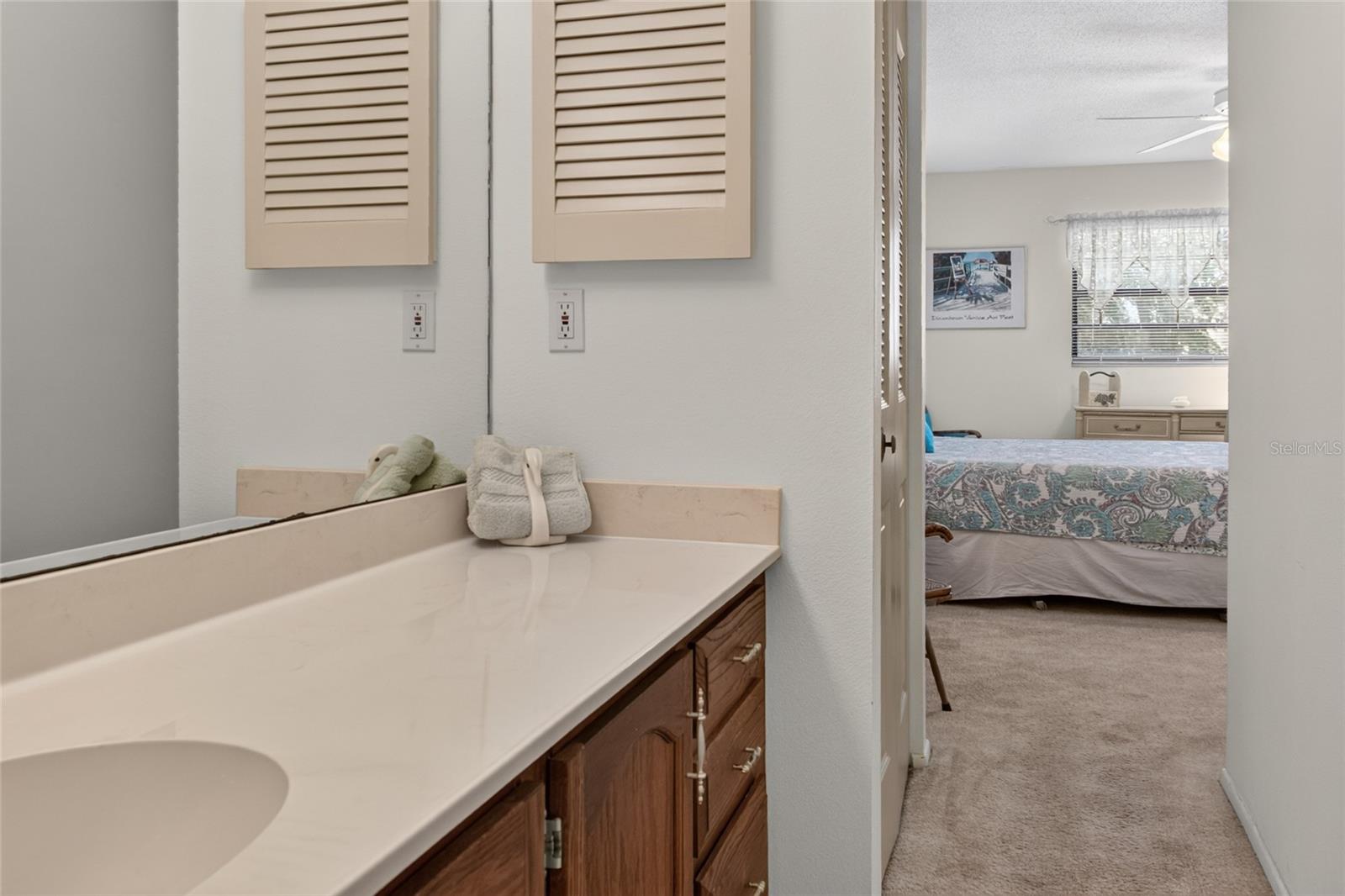 360 THREE LAKES LANE, #H, Venice, FL 34285