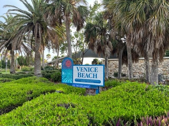 Close to all the area beaches!